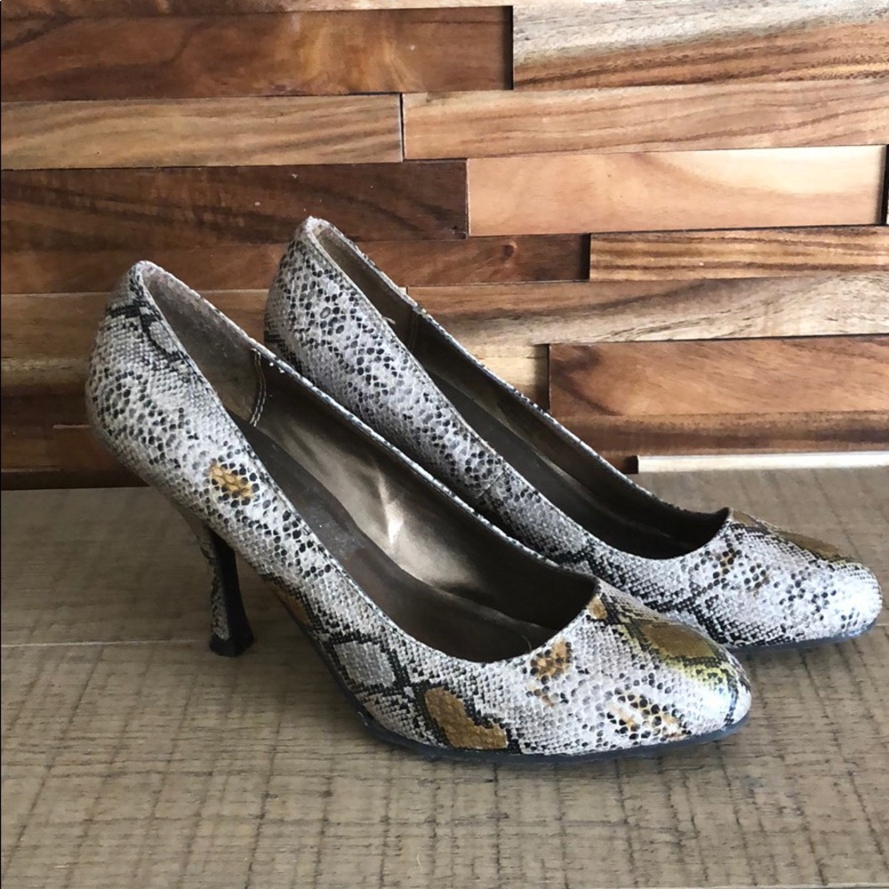 CL Launday snakeskin print heels